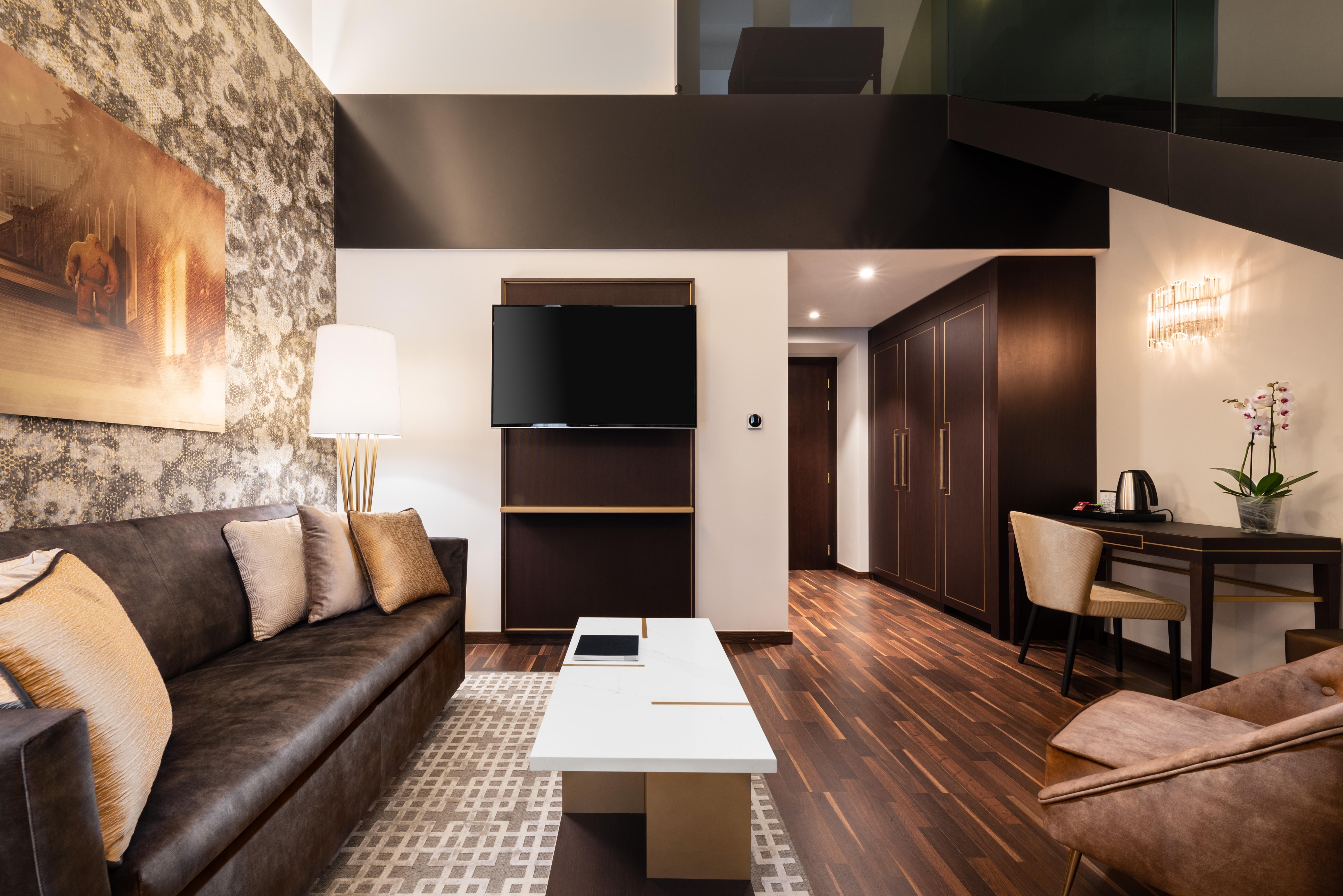 Aurea Legends By Eurostars Hotel Company Прага Екстериор снимка
